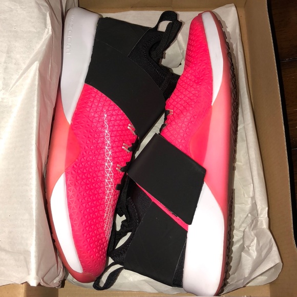 Nike Shoes - Women’s Nike Dual Fusion Run 2 Size 7.5